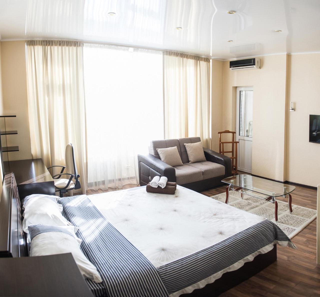 שימקנט Apartment On Kunayeva 38 מראה חיצוני תמונה