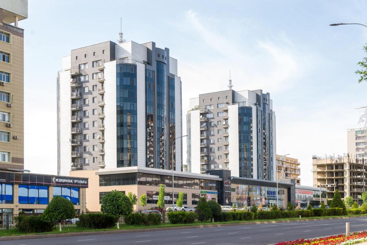 שימקנט Apartment On Kunayeva 38 מראה חיצוני תמונה